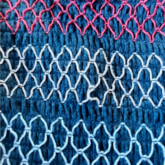 Aeropostale Multicolor Smocked Top - Picture 3 of 4